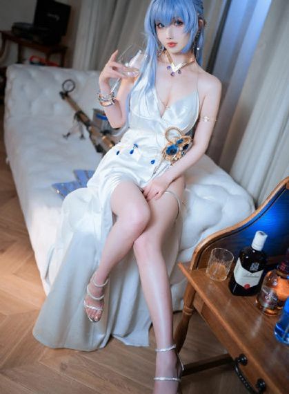 骑车的女人
